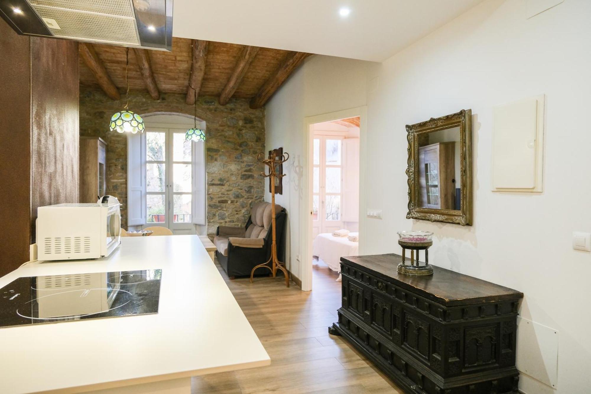 Ganganell Centre Apartamento Con Patio 贝萨卢 外观 照片